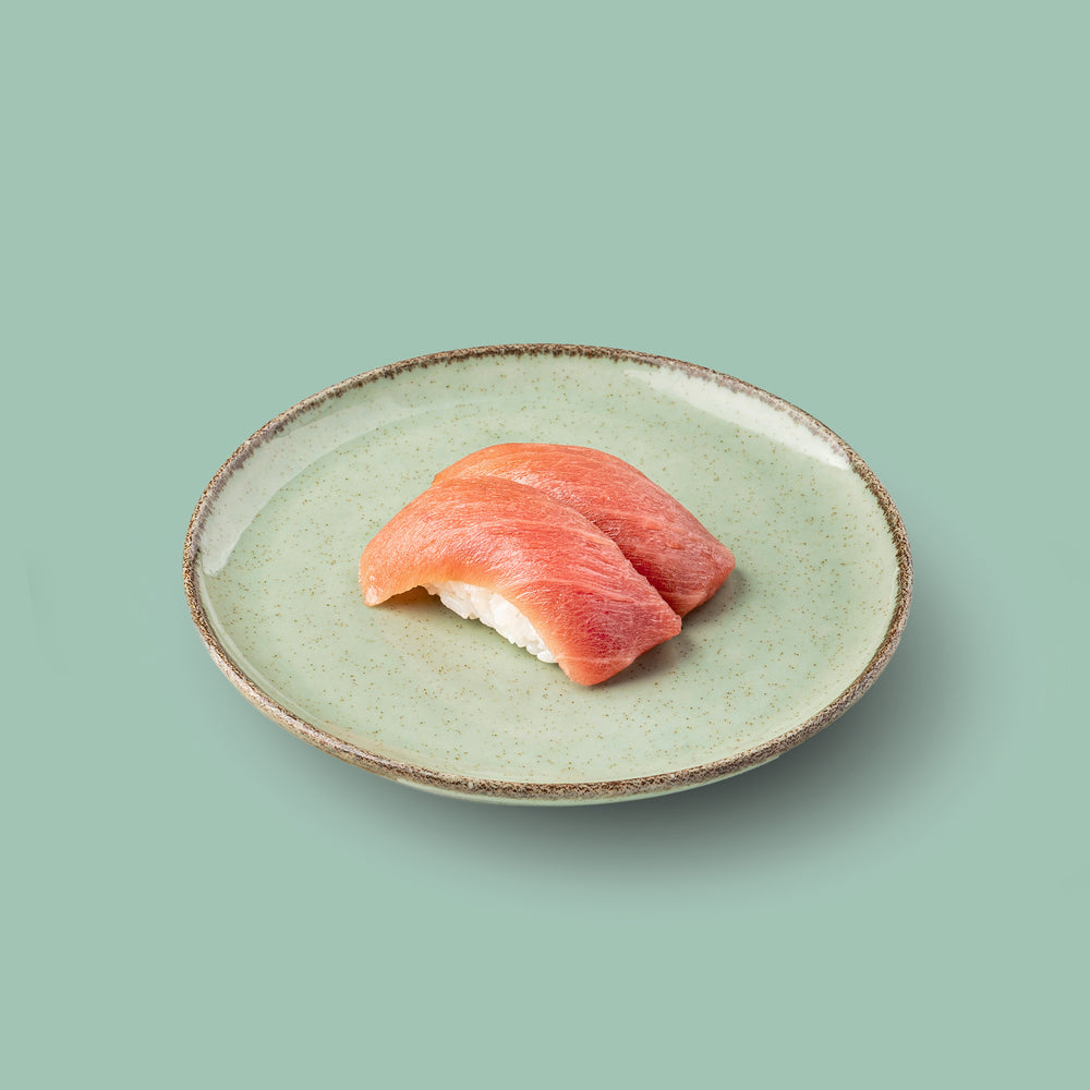 Tuna Nigiri (2 pcs)