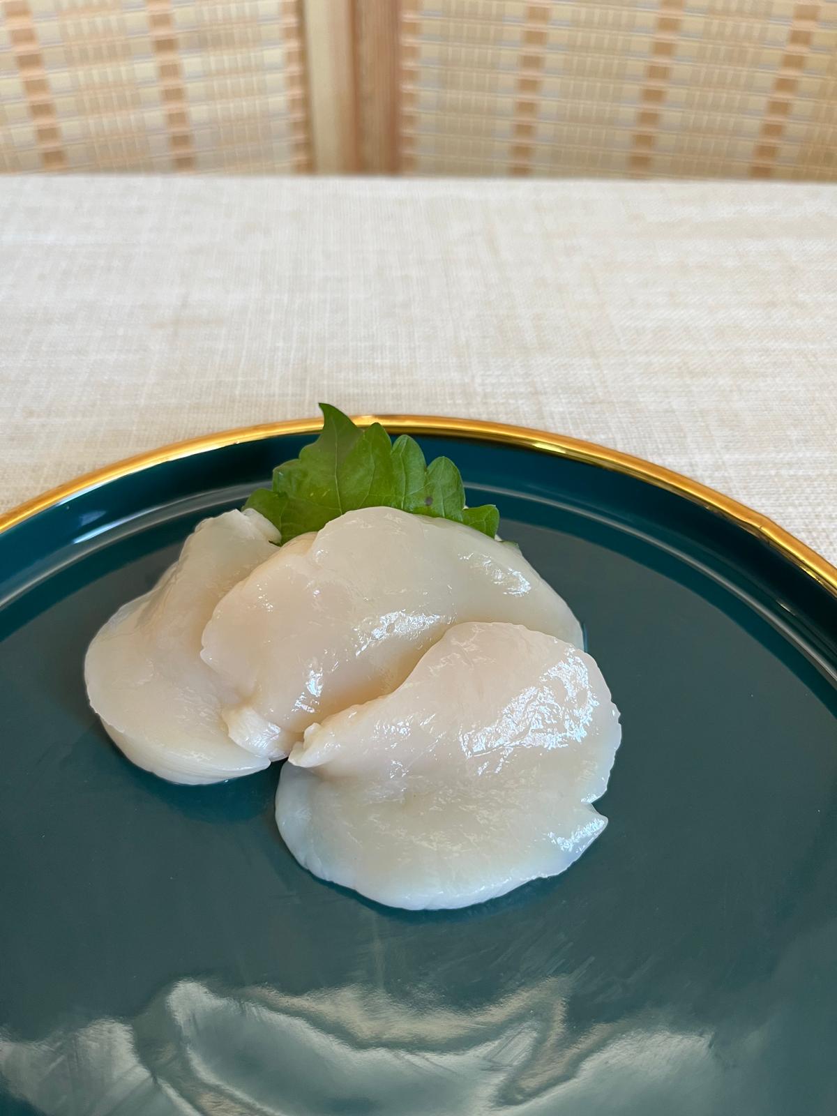 Scallop Sashimi (3 pcs)
